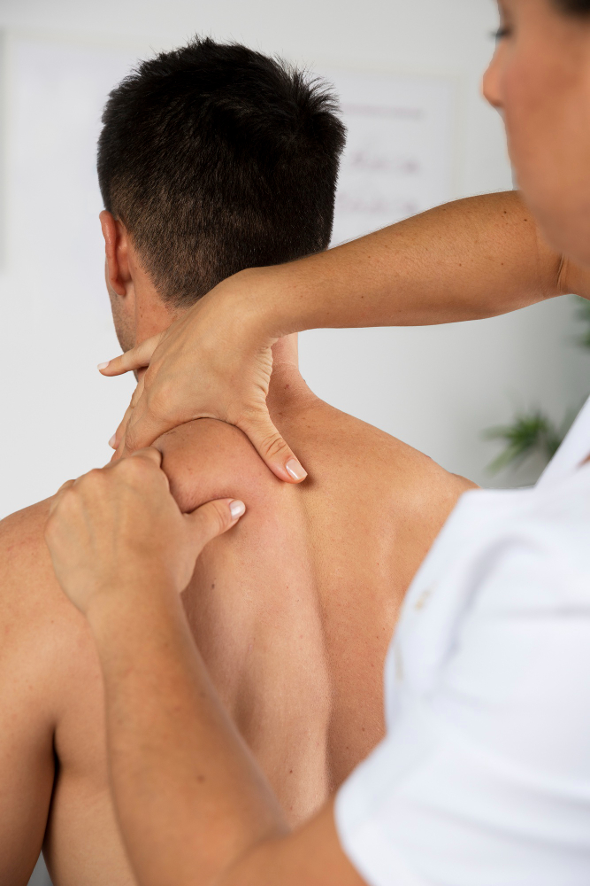 Formación Avanzada en Terapias Manuales: Quiromasaje, Estiramientos Osteopáticos y Terapia Miofascial